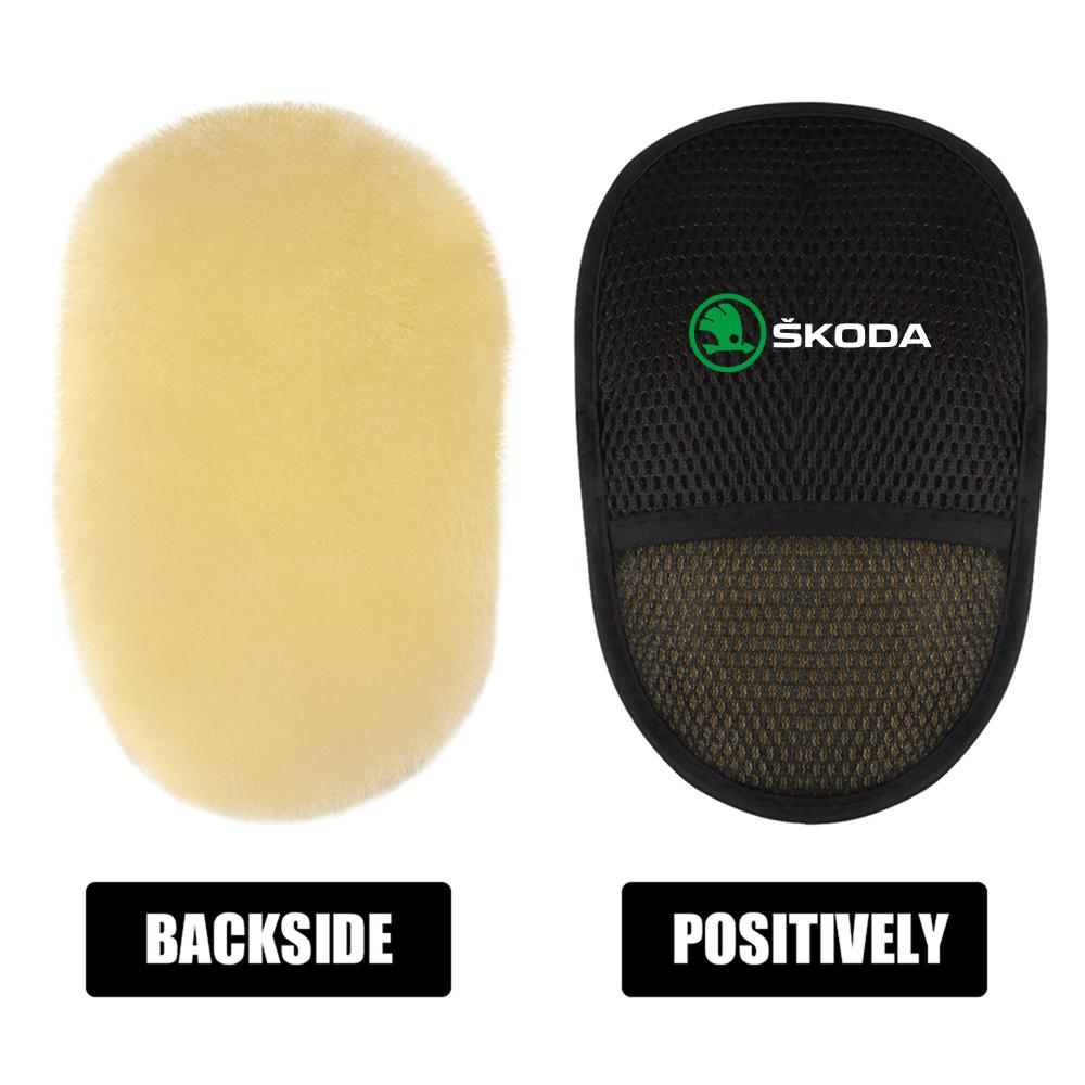 AAAAB1 1/2pc Wool Soft Car Washing Gloves Cleaning Brush Car Wash Tools For Skoda Rapid Scala Kodiaq Fabia Kamiq Karoq Octavia A5 S VII