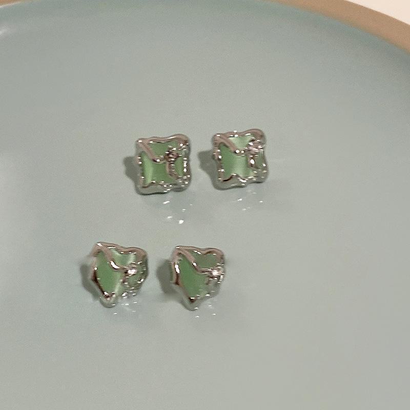 Квадратные серьги с зеленым виноградом и цирконием для женщин — свежий, простой и универсальный дизайн