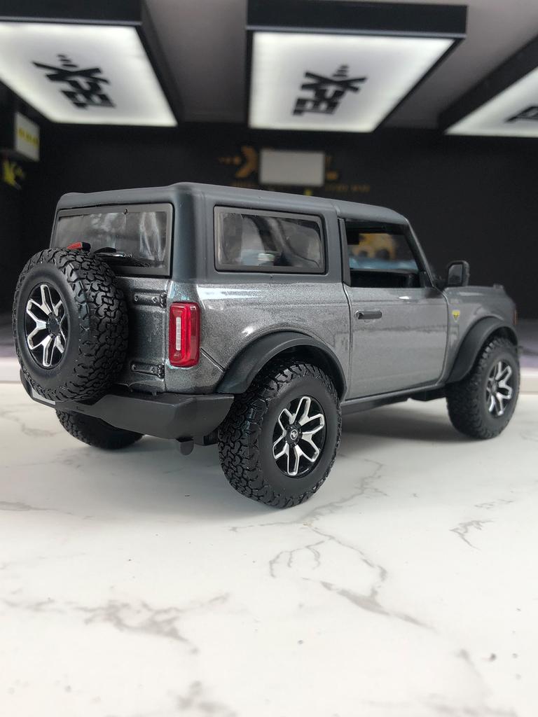 AJL1 Maisto 1:2021 Ford Bronco Badlands, модель автомобиля, металлическое украшение из цинкового сплава, коллекционный подарочный автомобиль, 24