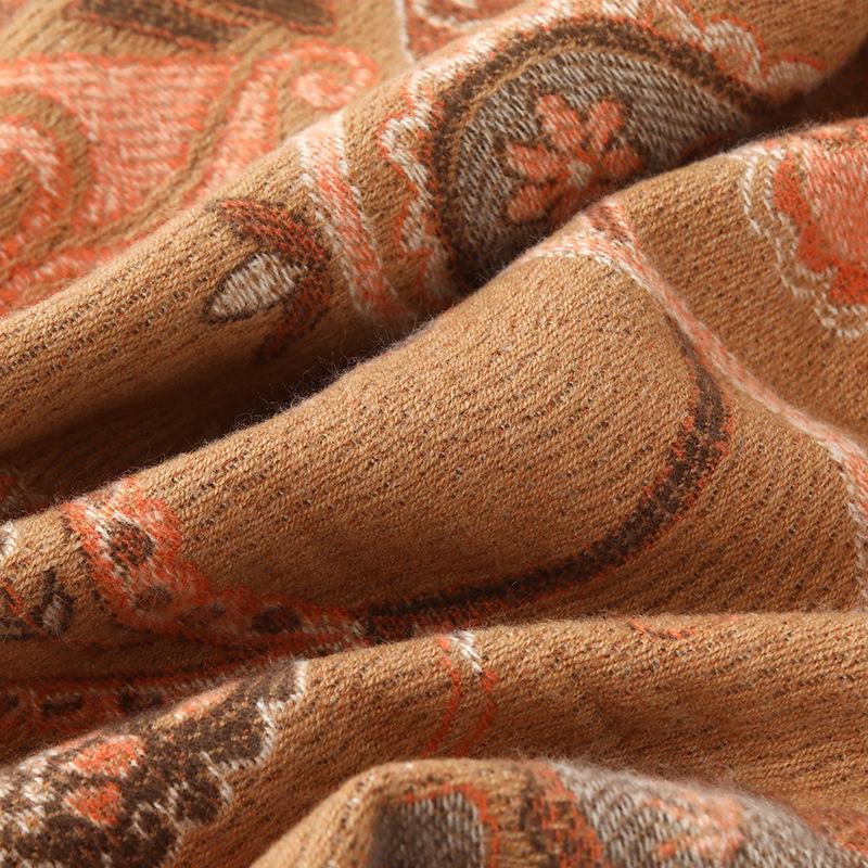 Women's Ethnic Style Jacquard Shawl: Thick, Warm Imitation Cashmere Scarf for Autumn/Winter