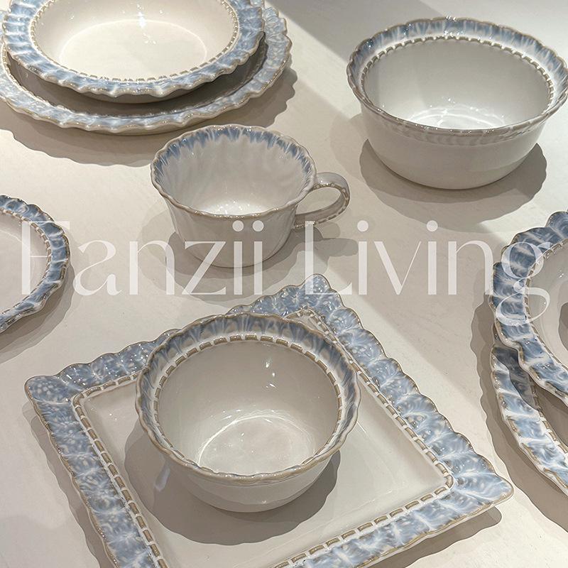 Чувствуй! Набор посуды с синим кружевом: Стейк, Завтрак, Западная кухня, Десерт, Фруктовые тарелки