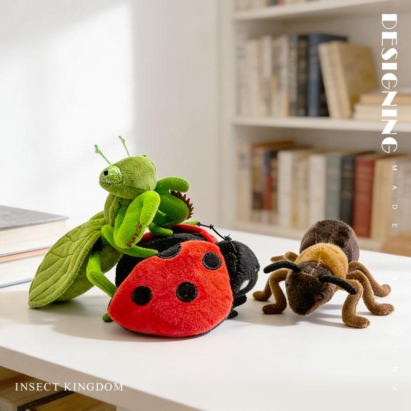 1pcs 6 Kinds Of Insects Plush Toys Lifelike Butterfly Ant Bee Ladybug Mantis Spider Funny Simulated Insect Model Doll