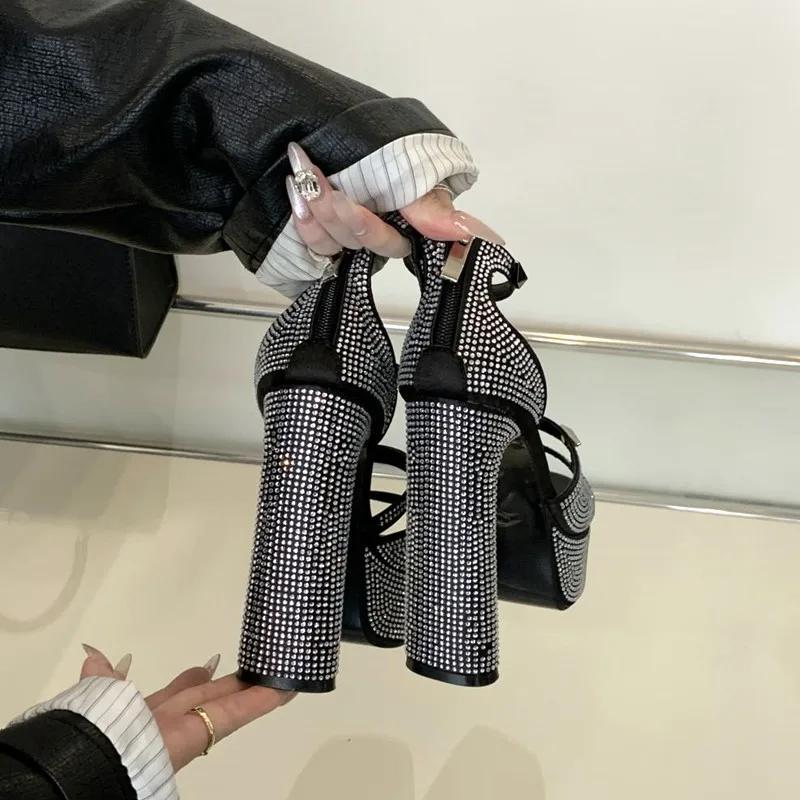 Роскошные дизайнерские хрустальные туфли-лодочки с квадратным каблуком и стразами, женские модные сандалии на массивной платформе, летние сексуальные туфли с открытым носком для вечеринок и выпускного бала