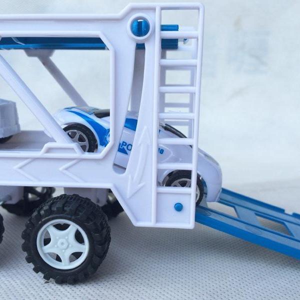 Детская игрушка тягач автовоз