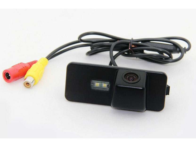 Ford Mondeo Zhi Sheng Интегрированная камера заднего вида - CCD Фокус при парковке