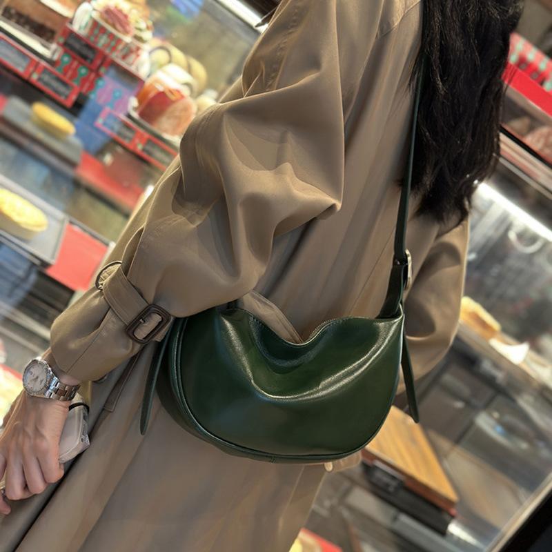 Top-layer cowhide summer chest bag for women, 2025 new trendy genuine leather crossbody bag, popular and versatile niche dumpling bag