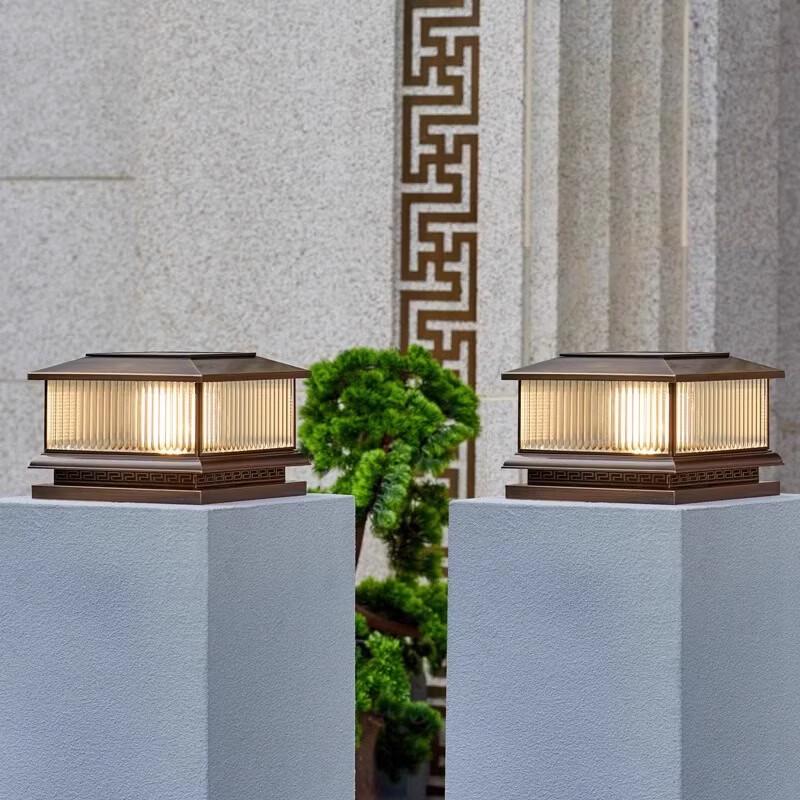 Oeny Outdoor Antique Brass Flat Top Post Light