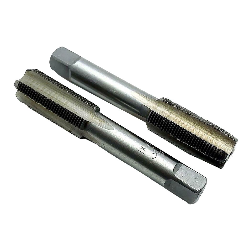 3шт. Пробка-кран, высота 10 мм. 1шт. Матрица из быстрорежущей стали.