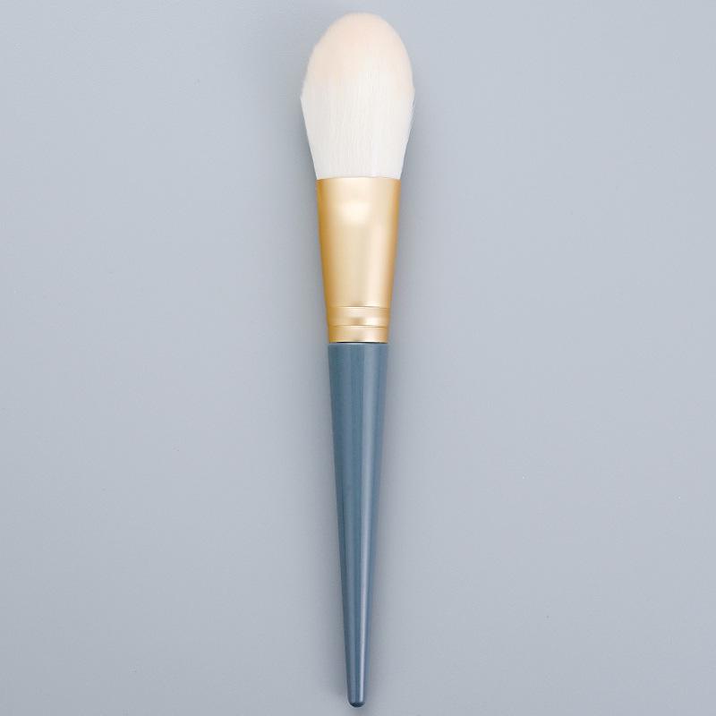 270 Round Head Concealer Brush for Flawless Application & 170 Foundation Brush with Soft Bristles for Beginners - Perfect for Covering Acne Marks.