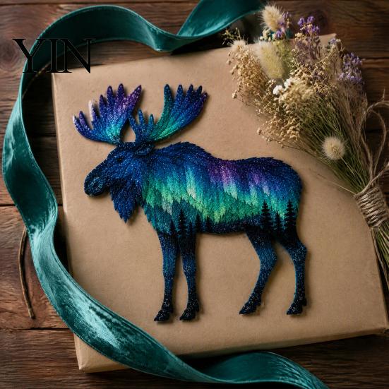 Beginner Friendly Fabric Craft Northern Lights Wildlife Patchwork Kit, DIY Animal Creative Wall Hanging Sewing Project for Adults, Handmade Home Decor