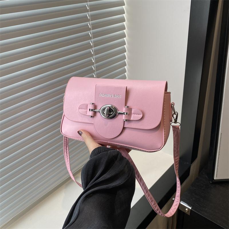 Сумка женская 2024 новая летняя повседневная сумка через плечо с косым ремешком персонализированная трендовая нишевая ретро модная женская маленькая квадратная сумка