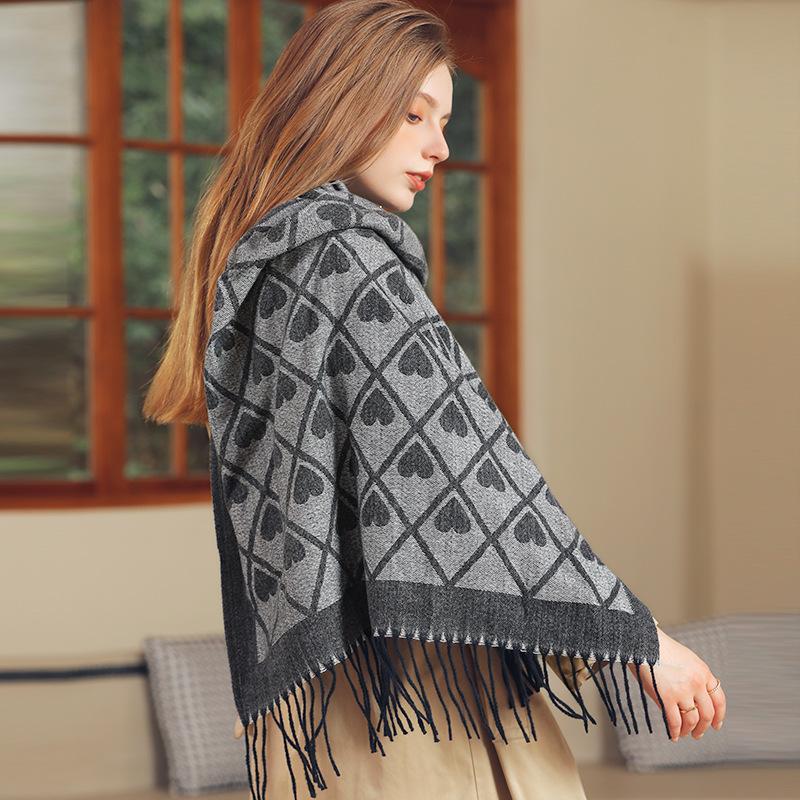 Love Printed Autumn and Winter Scarf 2025 New Plaid Scarf Fashion Temperament Fringed Warm Scarf Shawl