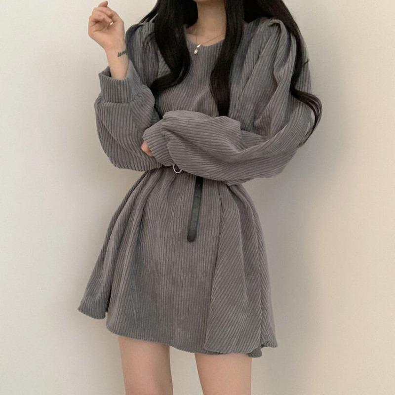Весенние и осенние женские темпераментные платья Pure Desire Wind French Design Sense Niche Corduroy