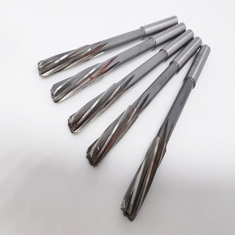 Машинная развертка HSS H8 с прямым хвостовиком и спиральной канавкой 3-20 мм, используется для точной резки при расширении отверстий в патронах станков