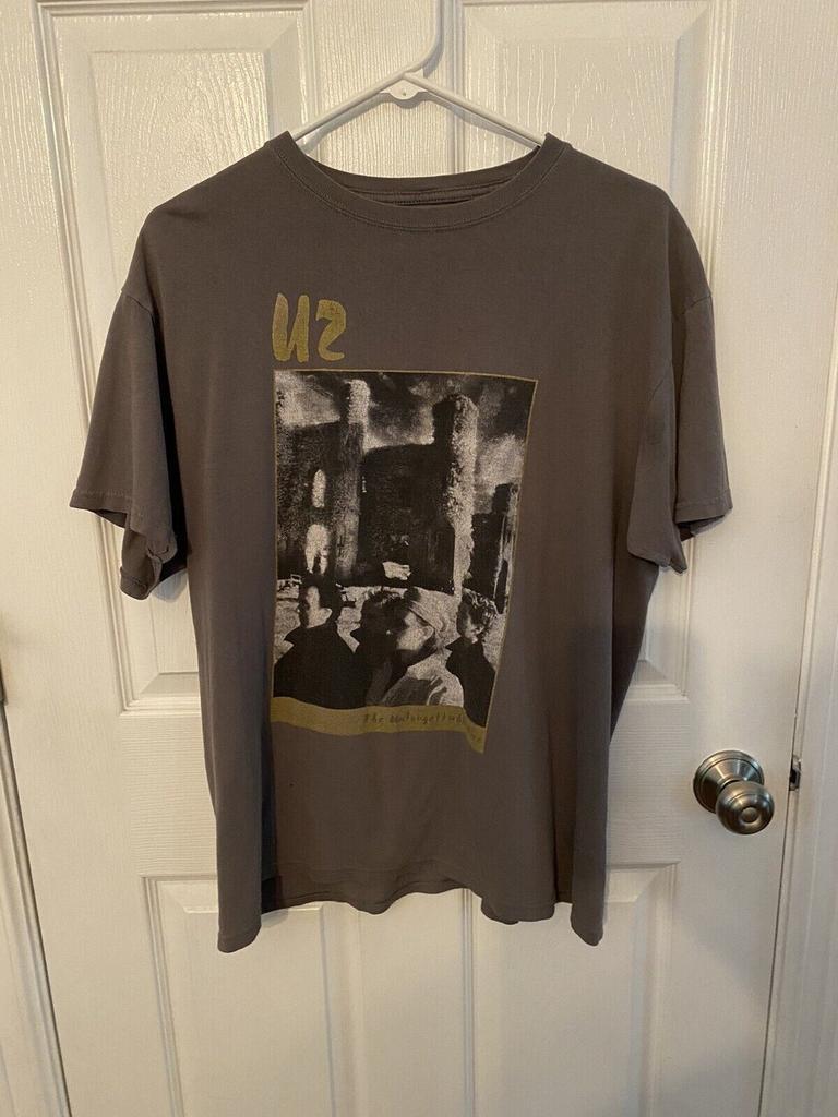 U2 Unforgetable Fire угольный короткий T-shirt классический стиль Унисекс Репринт NH8547