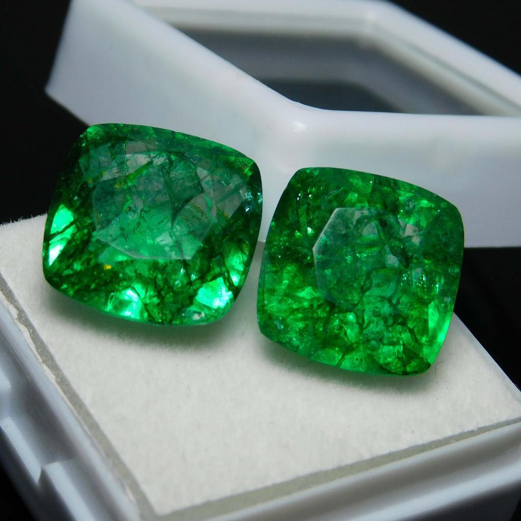 Green Emerald Colombian 8 to 10 Ct Cushion Cut Natural Loose Gemstone