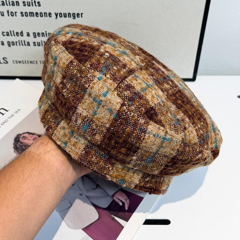 Hat fashionable retro octagonal hat beret small fragrant forward brown equestrian hat plaid autumn and winter girl temperament