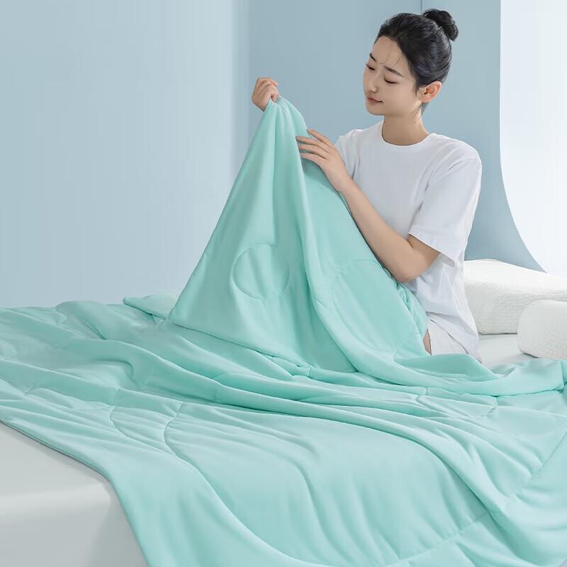 Bijiaman Double-Sided Silky Cooling Summer Quilt