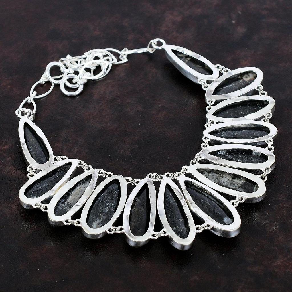 Orthoceras Ископаемое ожерелье Ожерелье из драгоценного камня Ожерелье из стерлингового серебра 925 пробы Регулируемая цепочка Ожерелье Антикварные ювелирные изделия ручной работы Подарок для матери