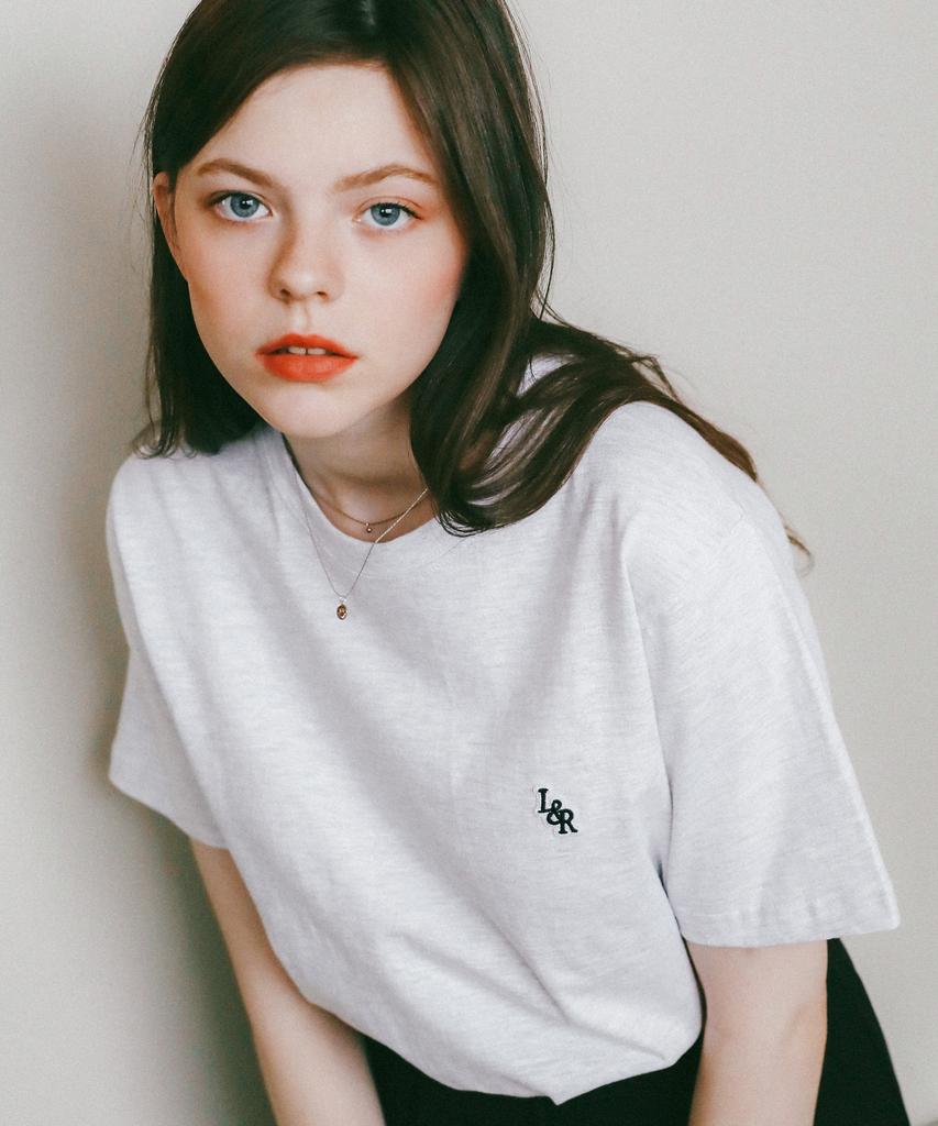 LOSSYROW L&R Patch Point Short-Sleeved T-Shirt White Melange
