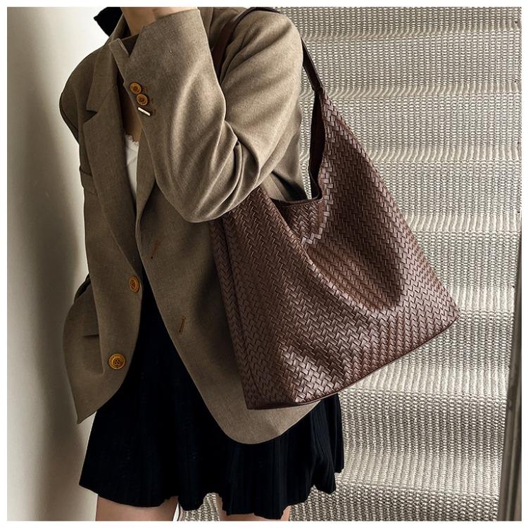 Fashion Women Shoulder Bag Large-capacity Leisure Commuting Bag with Pouch Top Handle Bag Trendy Satchel Hobo Bag Woven Tote Bag