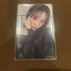 [ИСПОЛЬЗОВАННЫЙ] izna Saran Selfie Photo Card Handing Off Event Trading Card 2/2 N/a