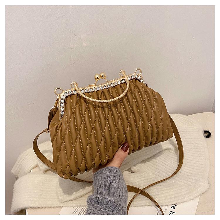 2026 New Shell Shaped Ladies Shoulder Bag with Sewn Car Lines Metal Handle Small Evening Handbag for Women