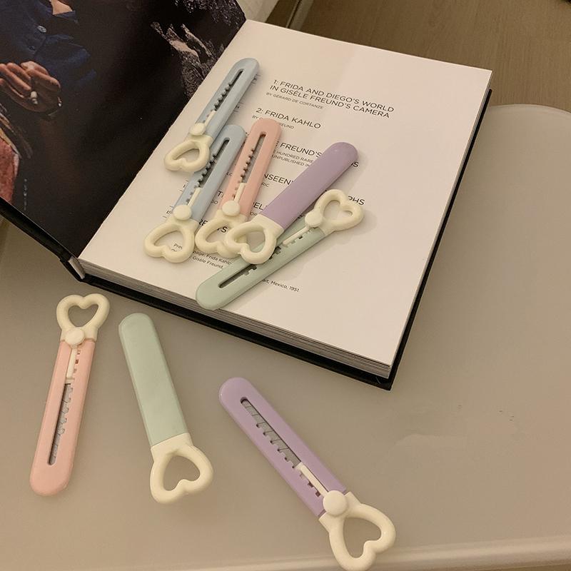 Мини-карманный мини-карманный нож с сердечком Kawaii, художественный универсальный нож, экспресс-нож