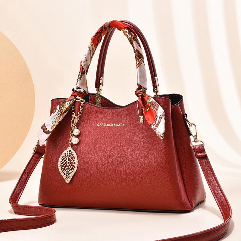 2025 Новая свадебная сумка Красная сумка-тоут через плечо Свадебная сумка Элегантная женская сумка на одно плечо для переноски вручную