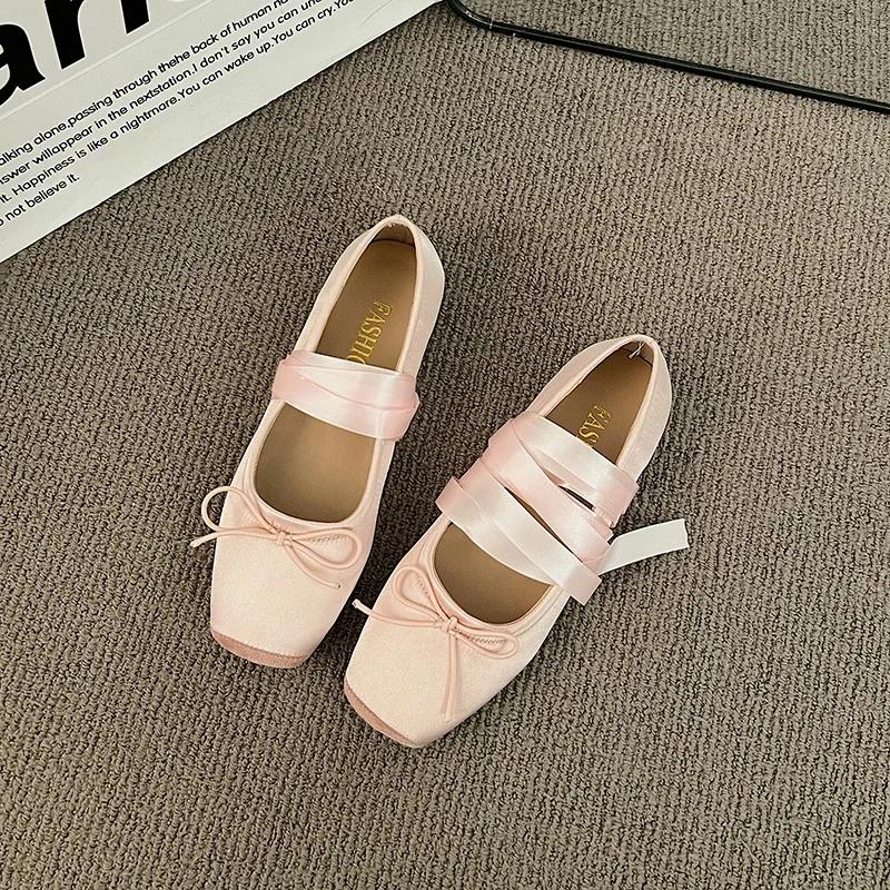 2024 Luxury Lace Tie Leg Satin Silk Ballet Flats Woman Square Toe Bowknot Elastic Band Ballerinas Ladies Wedding Floral Shoes