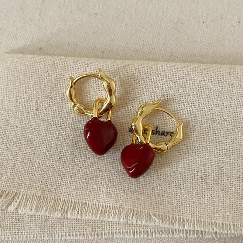 Removable Red Oil Drop Love Ear Buckle Women'S Light Luxury High Sense Elegant Fashion Temperament Versatile Earrings