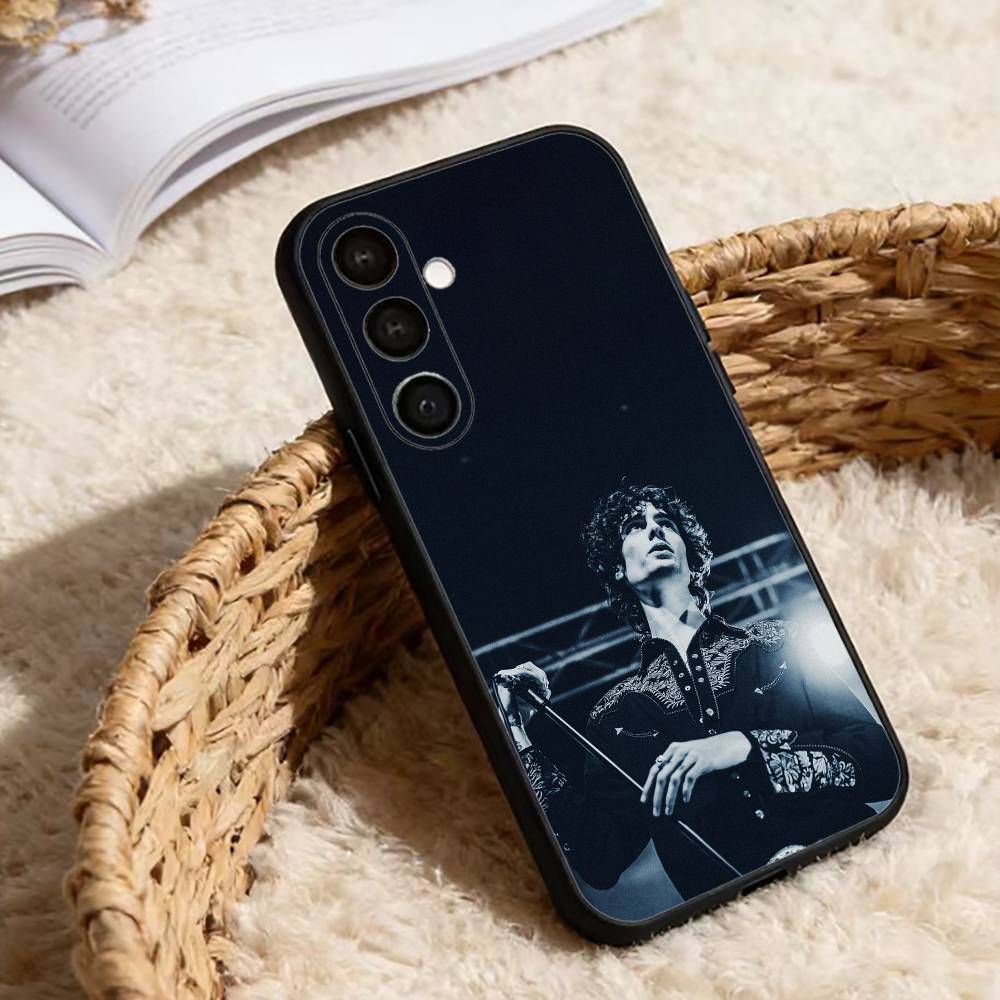 Singer Sombr Перфорированный чехол для телефона Samsung Galaxy A20, 21s, 22, 31, 32, 52, 53, 72, 73, 80, 91 Мягкий черный корпус