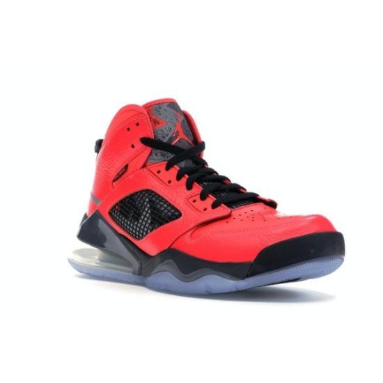 Jordan Mars 270 x Paris Saint-Germain Infrared 2019 - CN2218-600