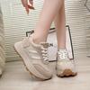 Женские кроссовки на толстой дышащей платформе со шнуровкой, удобные нескользящие кроссовки для папы, кроссовки для бега на открытом воздухе, женские кроссовки
