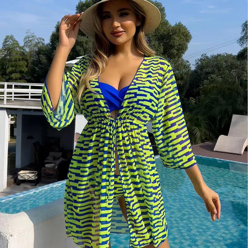 2024 Новая женская длинная рубашка с разрезом, пляжный купальник, европейская и американская внешняя торговля, новый купальник-бикини, комплект из трех предметов