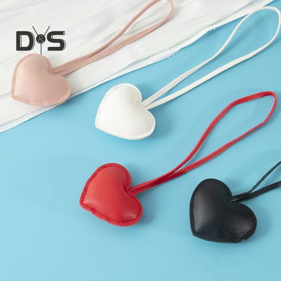 Подвеска для сумки в форме сердца из искусственной кожи, брелок для ключей, яркий цветной декор для сумки, аксессуар для автомобильного ключа