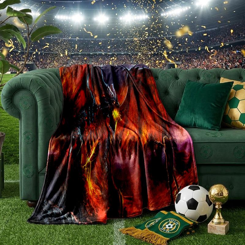 Dragon's Fiery Warcraft game Throws Blanket Flannel Blankets Plush for Couch Bed Gifts for Men Women Travel picnic blanket Christmas fan gifts