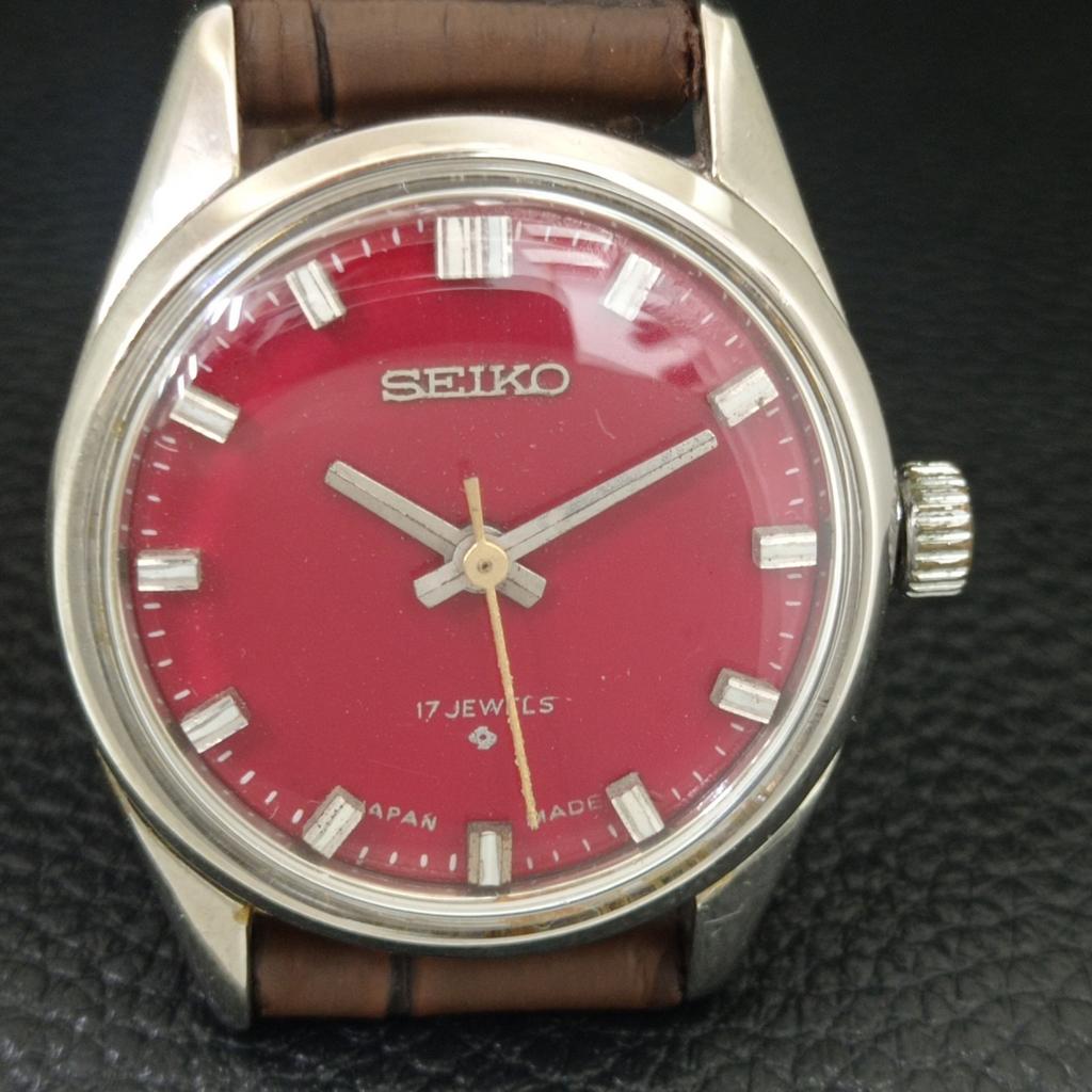 ВИНТАЖНЫЕ МЕХАНИЧЕСКИЕ ЧАСЫ SEIKO 66B JAPAN BOY С КРАСНЫМ ЦИФЕРБЛАТОМ, ВОССТАНОВЛЕННЫЕ a704664-1