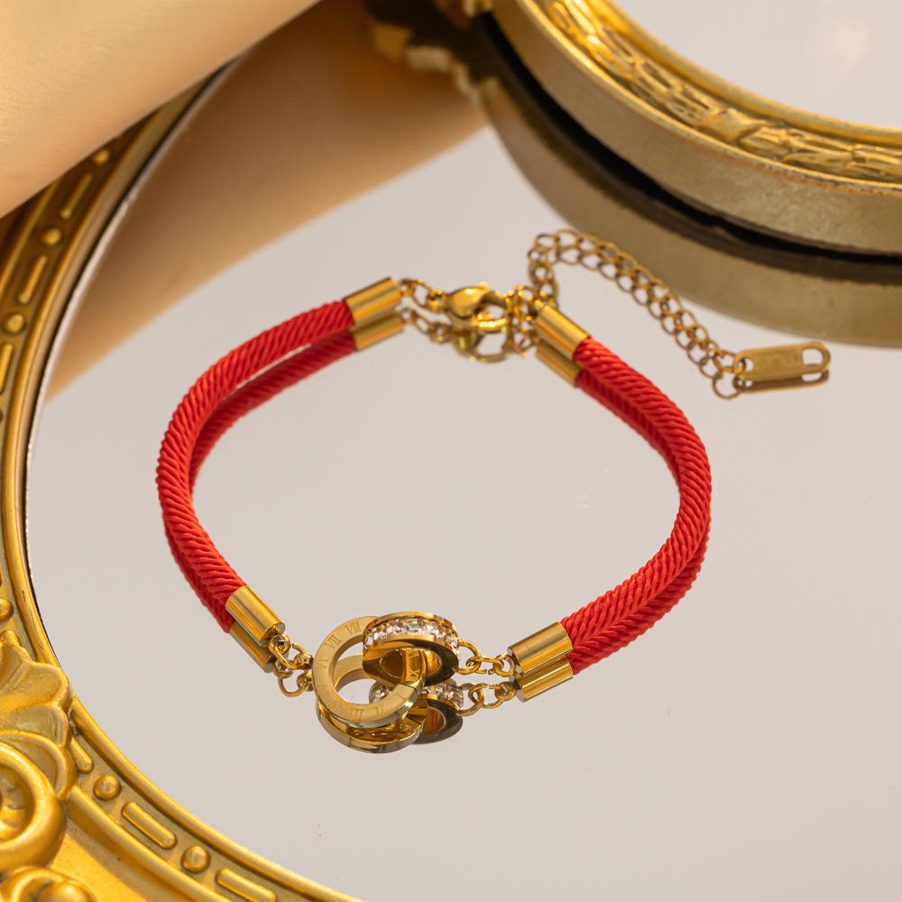 Elegant 18K Gold Titanium Steel Bracelets: European & American Fashion, Non-fading, Women's Versatile Personality Hand Jewelry