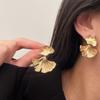 Ginkgos Leaf Design Alloy Earrings Smooth Surfaces Unique Accessory Casual Formal Earrings Suitable for Fashion Women