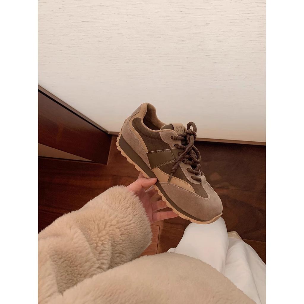 Виноград mother studiolee~ 2025 новая осень и зима контрастный цвет шнуровка бархатные спортивные тренировочные туфли женский тренд