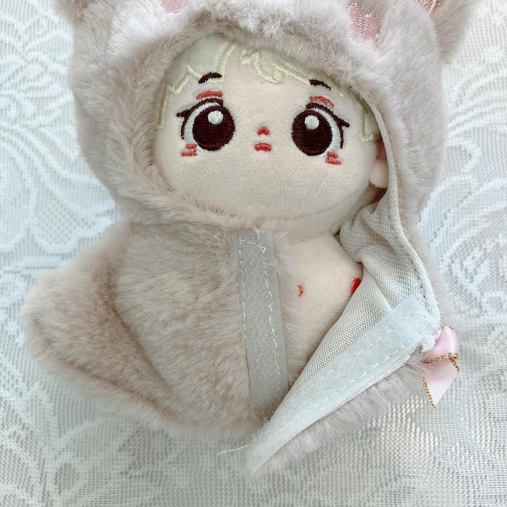 Beige G-Trigger Plush Animal Poncho for 10cm Plush Toys, Perfect for Oshikatsu and Otaku Activities [Used]