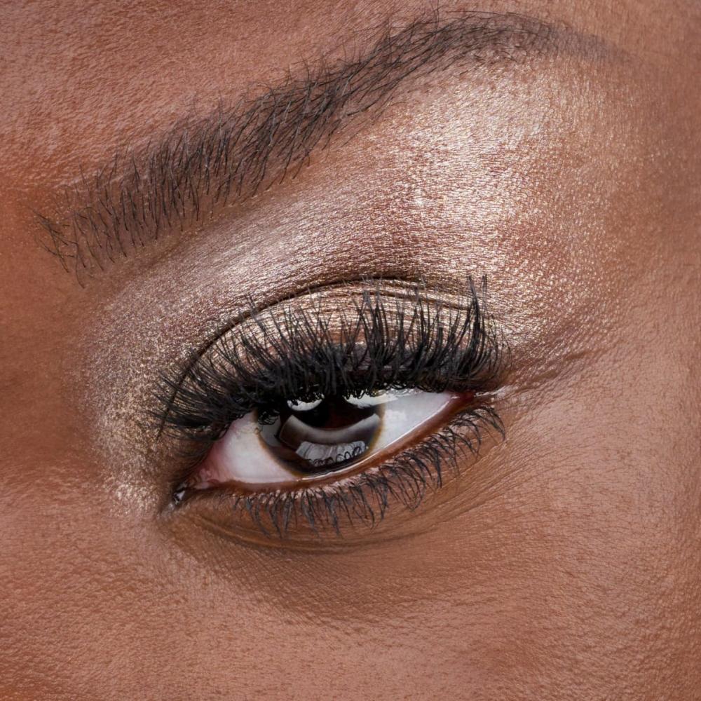 Хайлайтер Catrice All Over Glow Tint 010 15 мл, 1 шт.