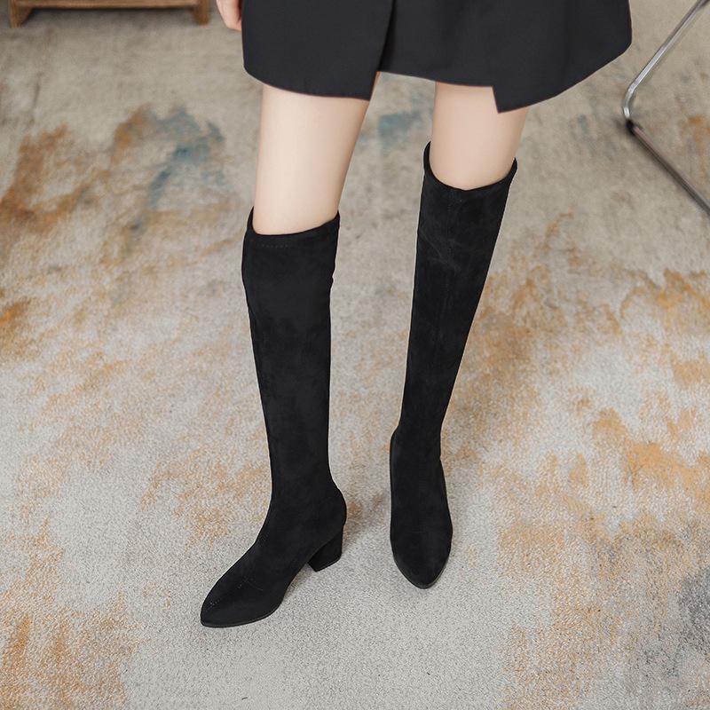 Женские замшевые сапоги выше колена на высоком каблуке с эластичной резинкой, средний каблук, плюс бархат, облегающий крой для миниатюрных