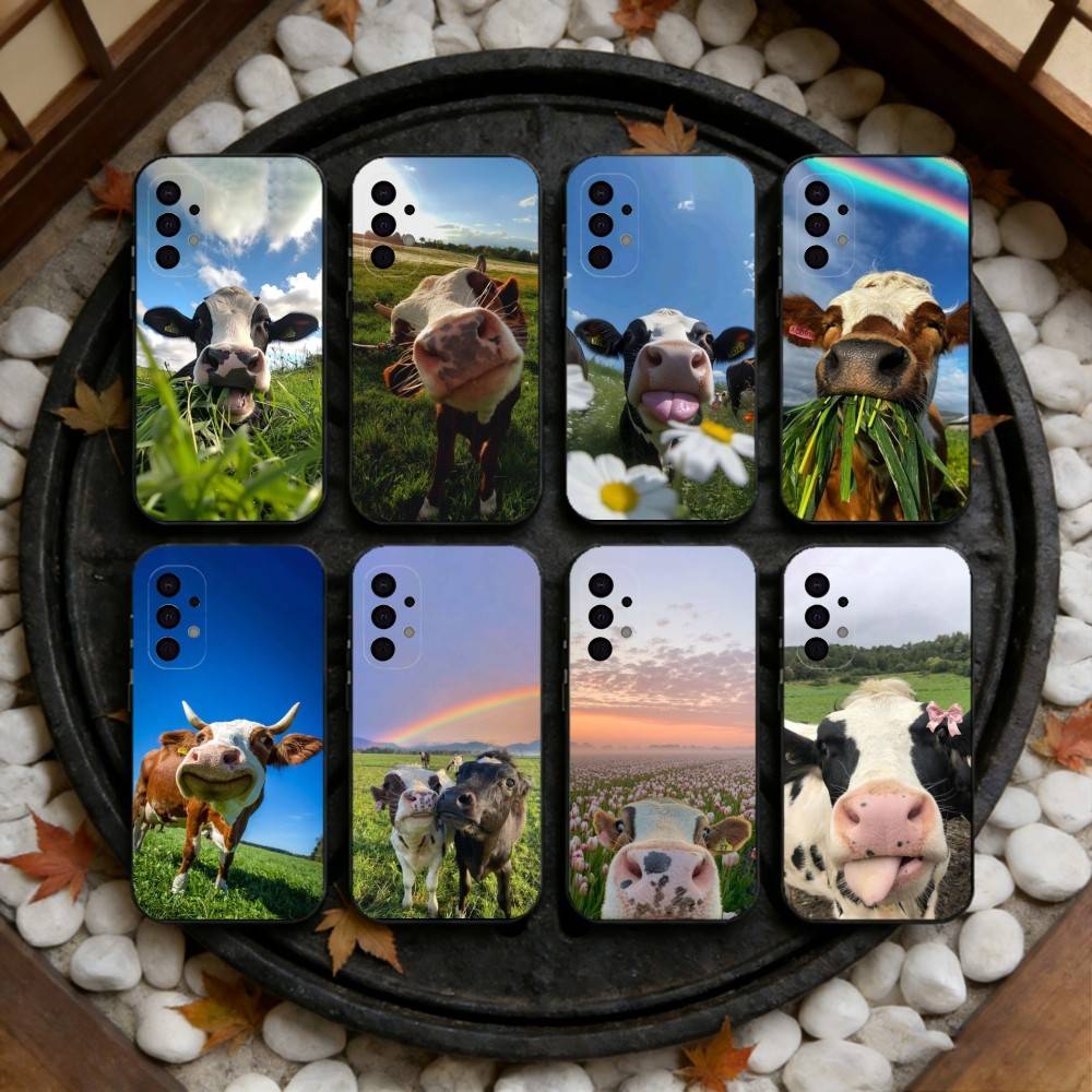 Lovely Cute Cow Cows OX Phone Case For Samsung S25,S24,S23,S22,S21,S20,Ultra,Plus,FE Black Soft Cover