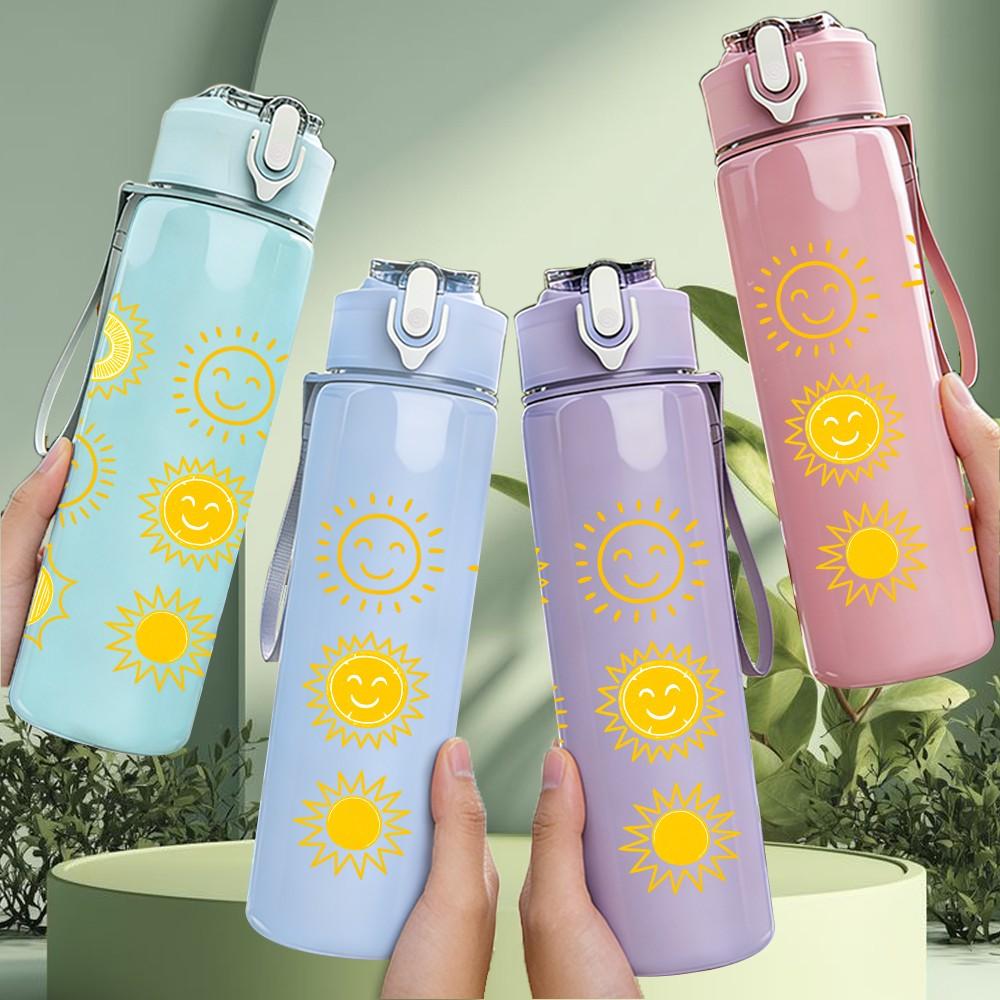 1PC Multi Sun Repeat Pattern 750ml Color Plastic Sports Water Bottle Leakproof Flip Straw Lid Suitable for Sports Office Home Use