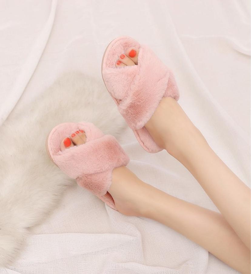 Winter Women House Slippers Fashion Warm Shoes Woman Slip On Flats Female Slides Black Pink Cozy Home Furry Slippers