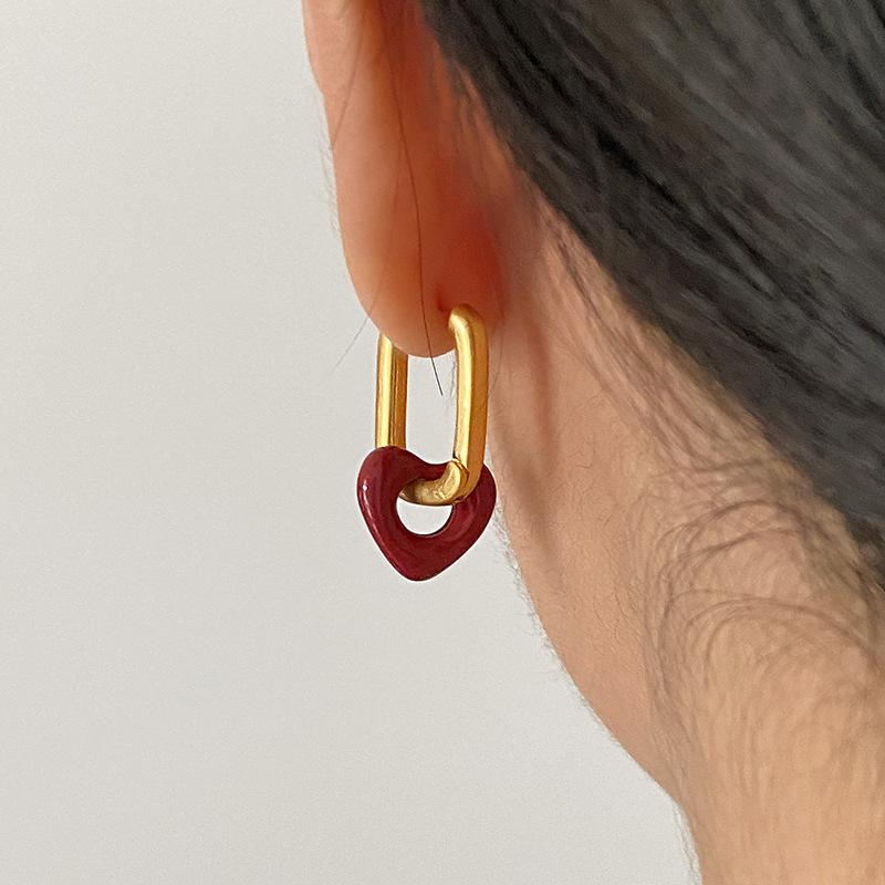 ANENJERY Frosted Matte Red Heart Hoop Earrings for Women Vintage Ear Buckle Huggies Trendy Jewelry Accessories Pendientes Mujer