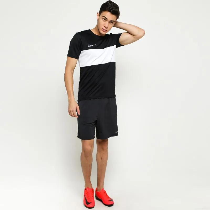 Nike T Shirts Men's Black/White Crew Neck Moderate Straight Fit AJ9999-010