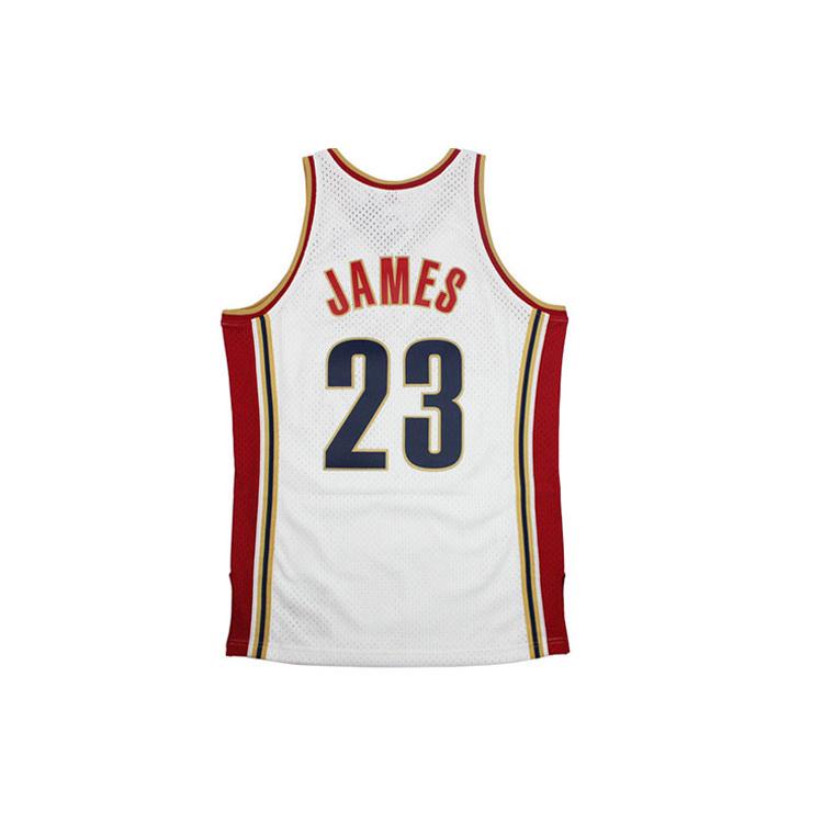 Mitchell & Ness Леброн Джеймс Кливленд Кавальерс 2003 04 Swingman Джерси SMJYCP19209-CCAWHIT03LJA